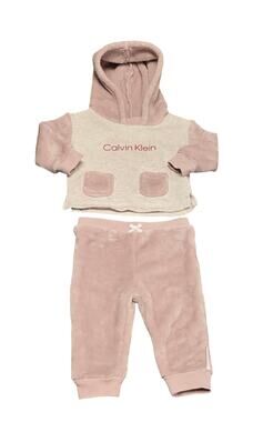 Calvin Klein two-piece baby girl's plush hoodie and jogger set Size 6/9M
